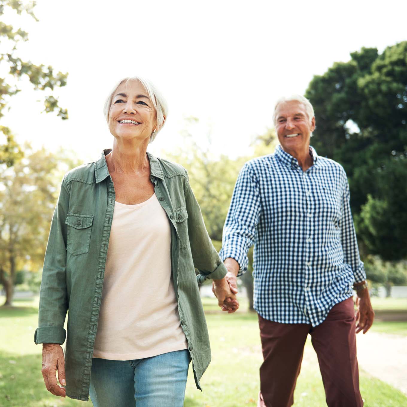 couple holding hands